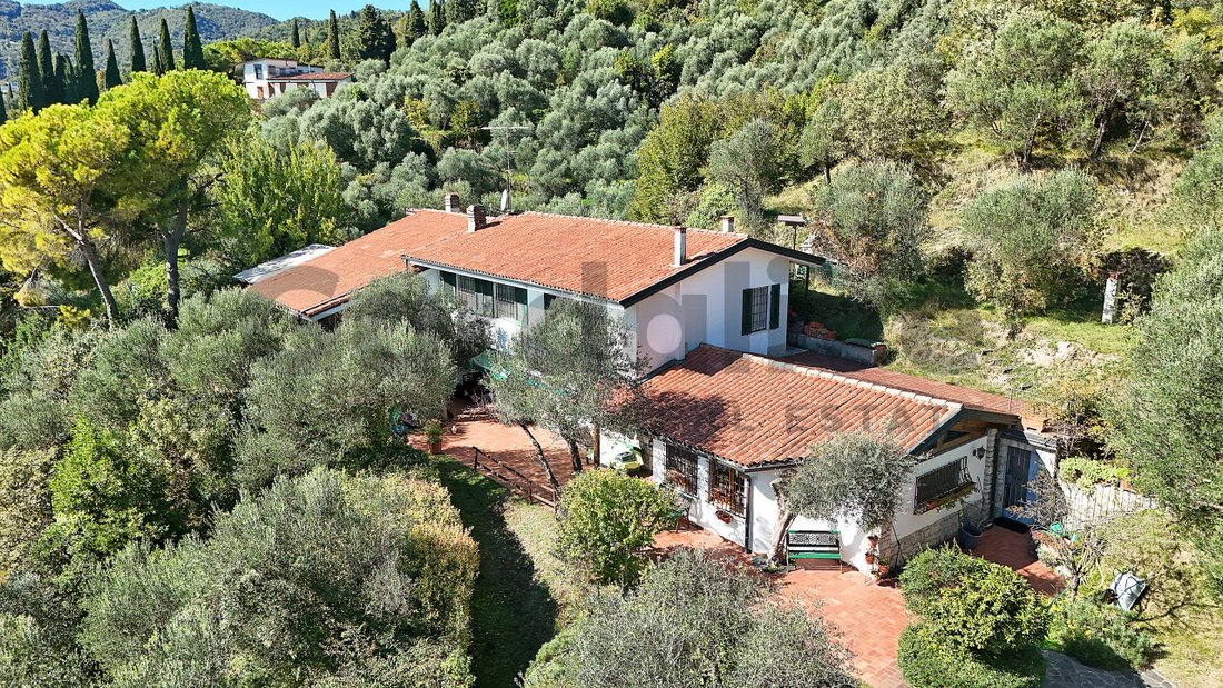 Villa in Gardone Riviera, Lombardy, Italy 3 - 17059688