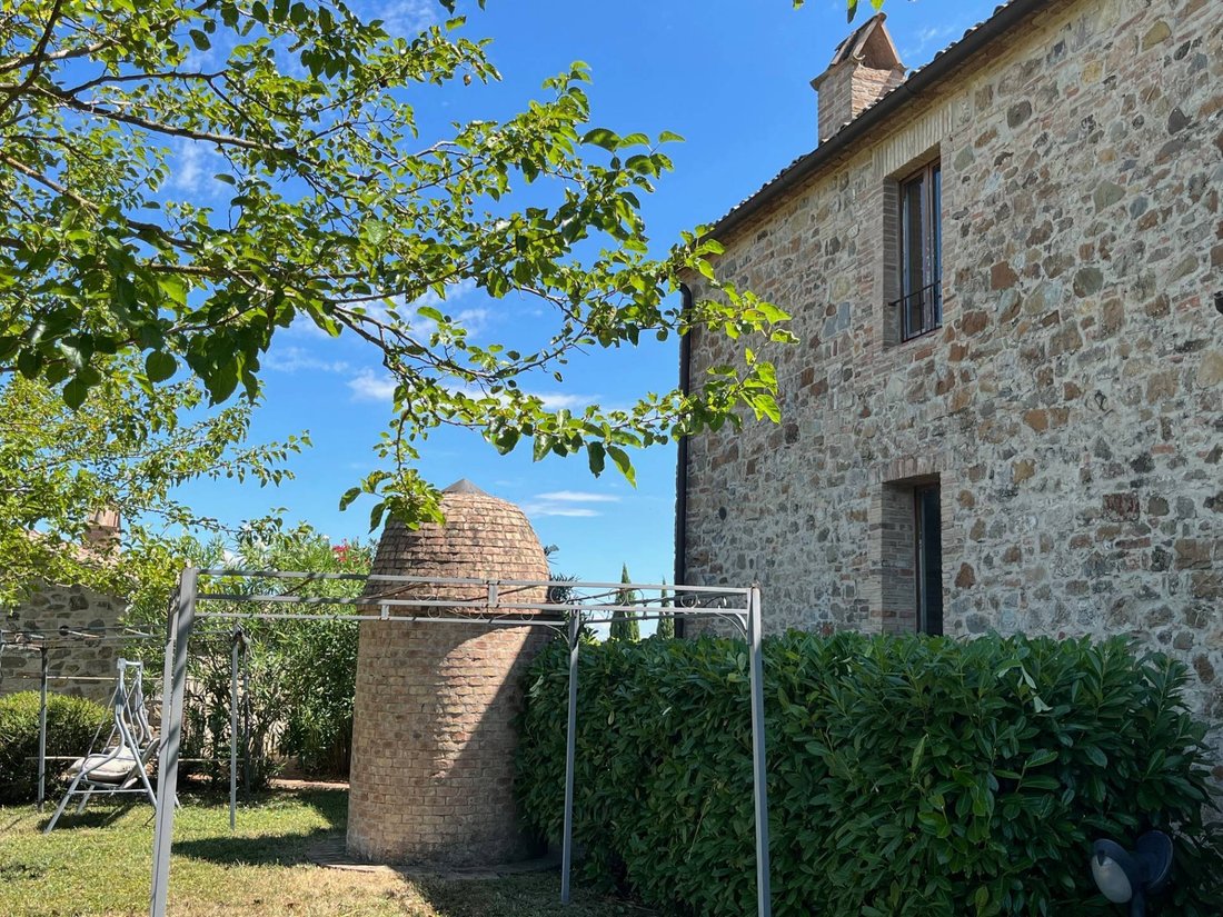 Country House in Montalcino, Tuscany, Italy 3 - 17052455