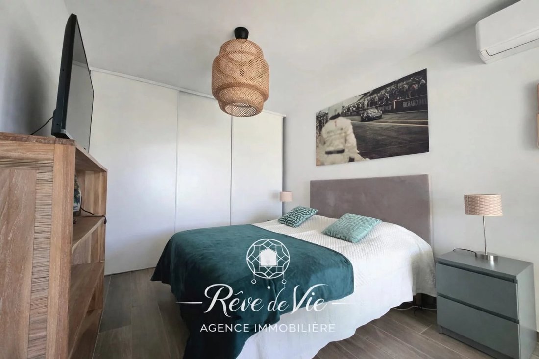 Apartment in Nord Est, Bormes-les-Mimosas, France 4 - 17055612