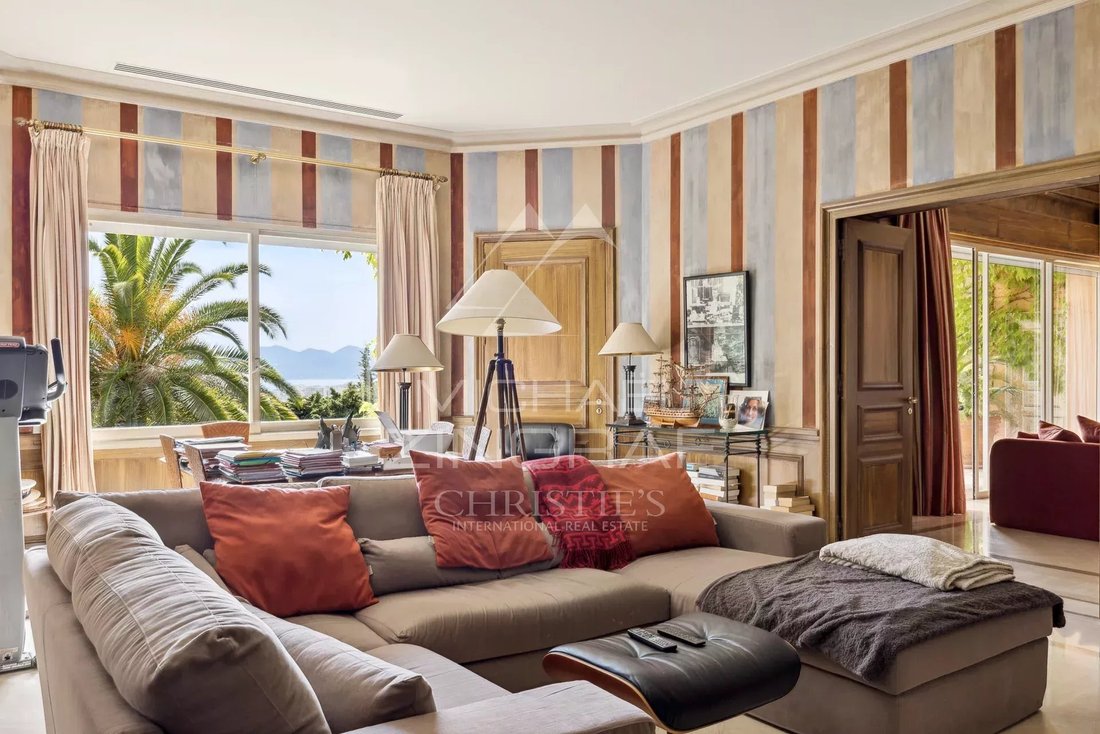 House in Cannes, Provence-Alpes-Côte d'Azur, France 4 - 17048981