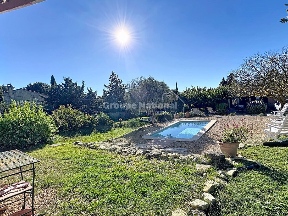 Villa in Cheval-Blanc, Provence-Alpes-Côte d'Azur, France 4 - 17047581