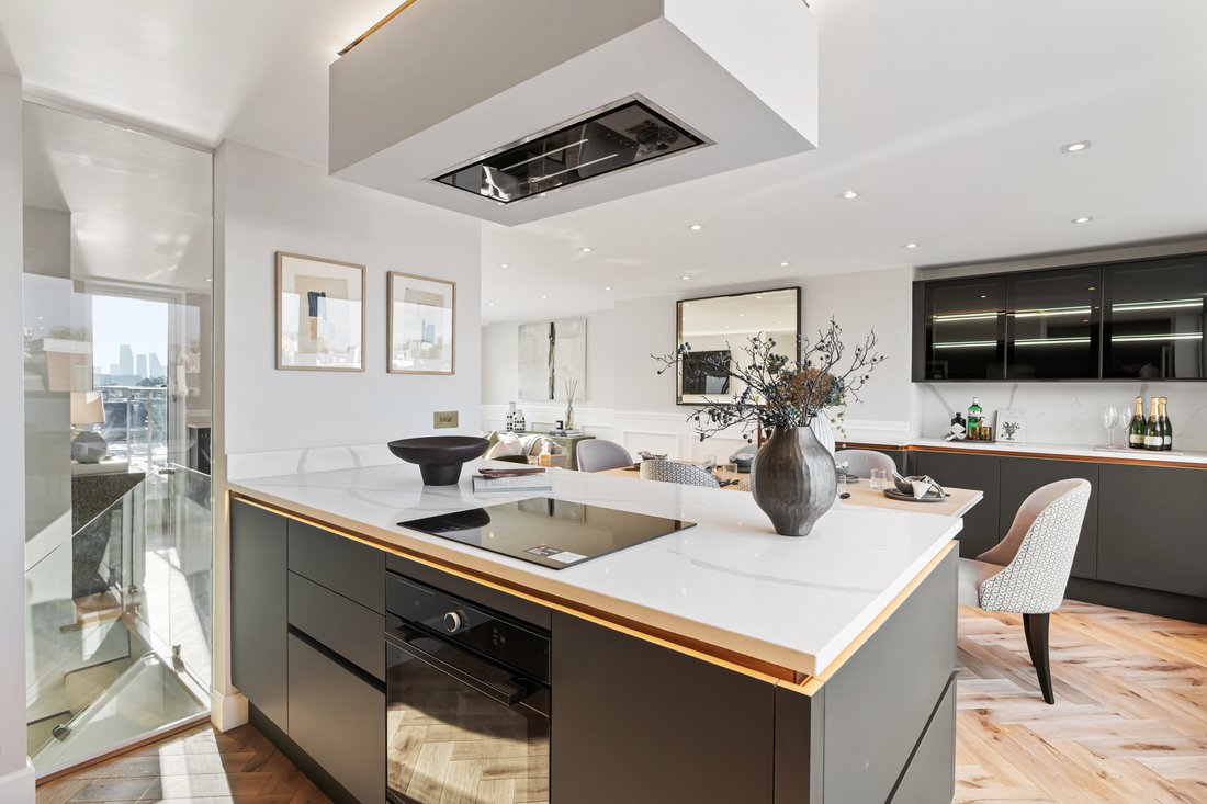Apartment in Mayfair, Westminster, England 4 - 17049697