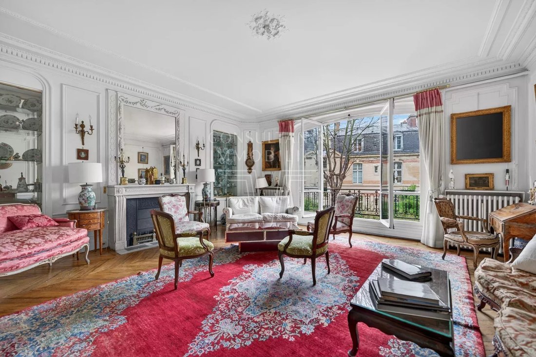 Apartment in Porte Dauphine, Paris 16e Arrondissement, Paris 3 - 17049237