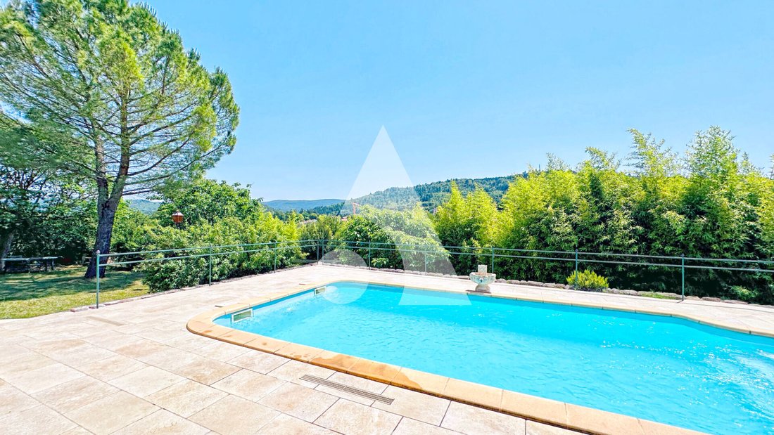 Villa in Céreste-en-Luberon, Provence-Alpes-Côte d'Azur, France 3 - 14435641