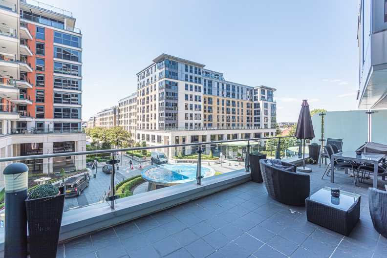 Apartment in Walham Green, Hammersmith and Fulham, England 3 - 17055289