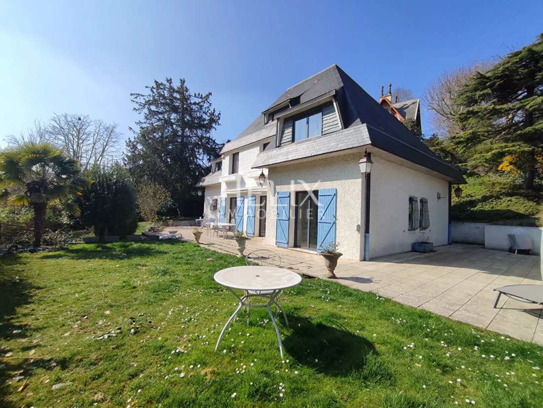 House in Villennes-sur-Seine, Ile-de-France, France 1 - 17048945
