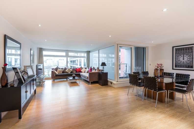 Apartment in Walham Green, Hammersmith and Fulham, England 2 - 17055479