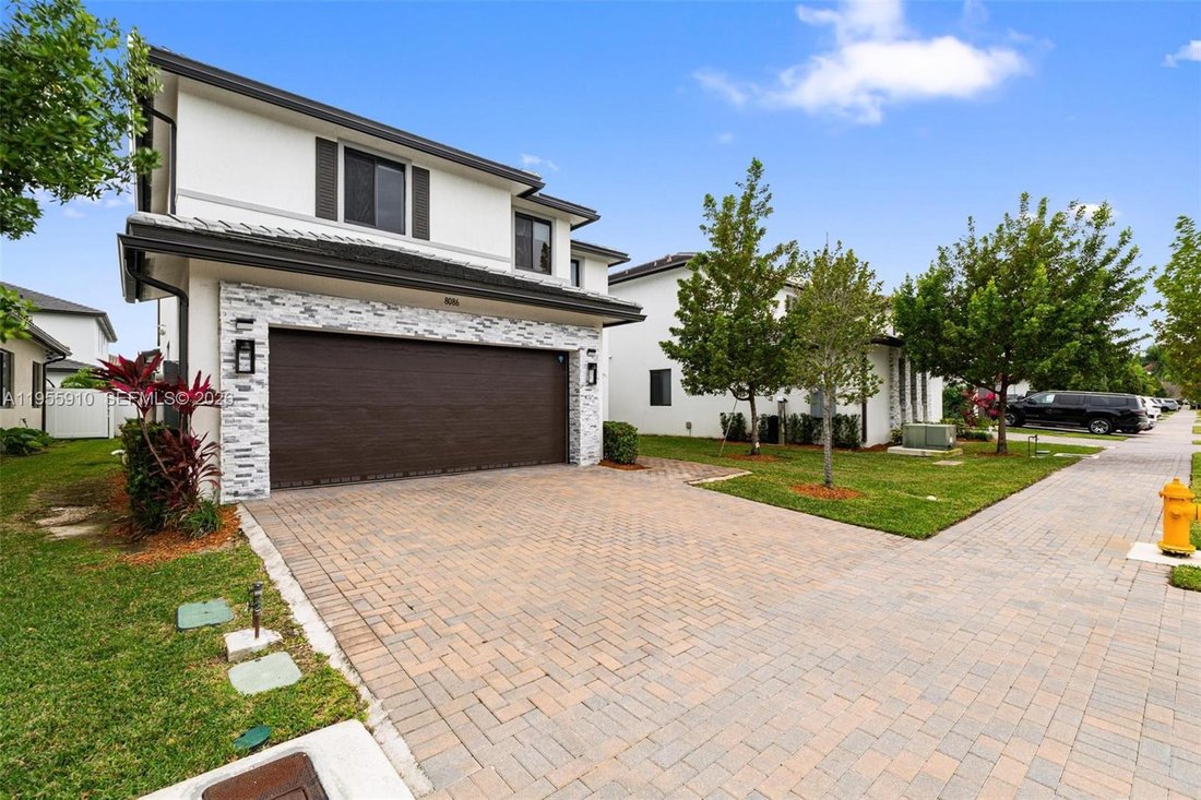 House in Miami Springs, Florida, United States 1 - 17050738