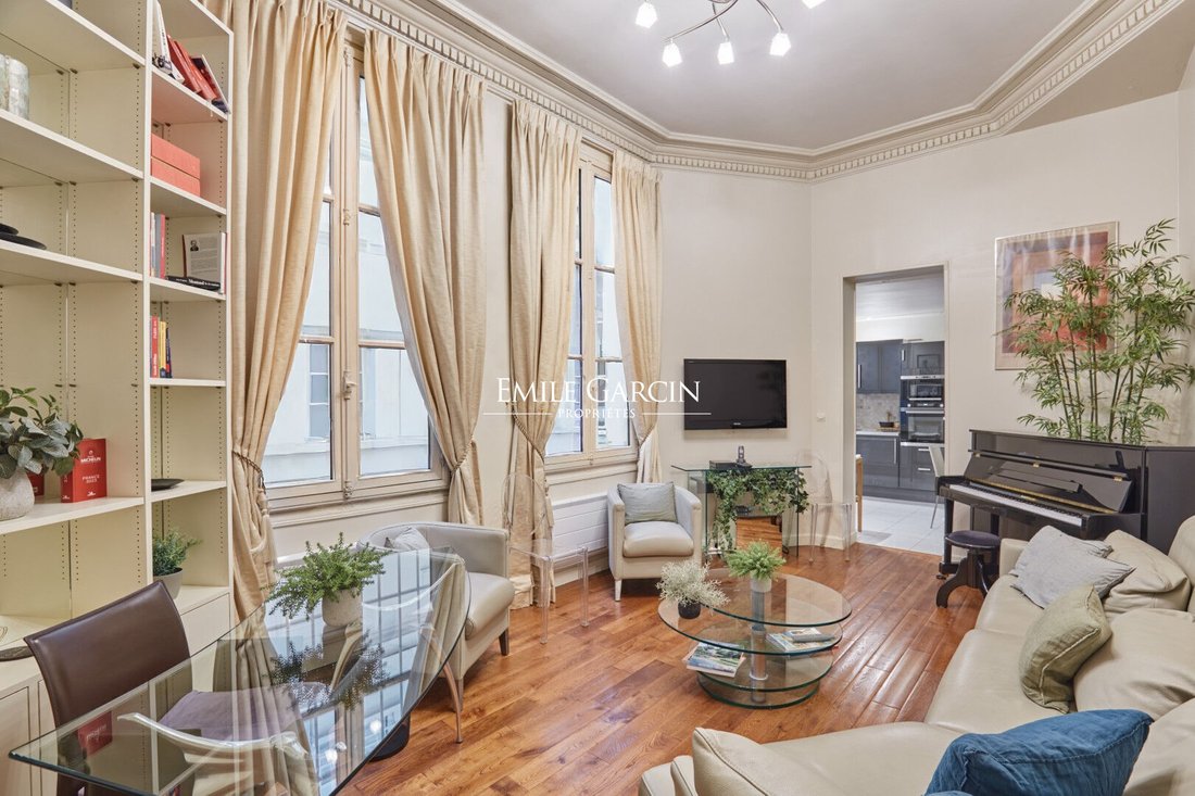 Apartment in Les Halles, Paris 1er Arrondissement, Paris 2 - 16962045