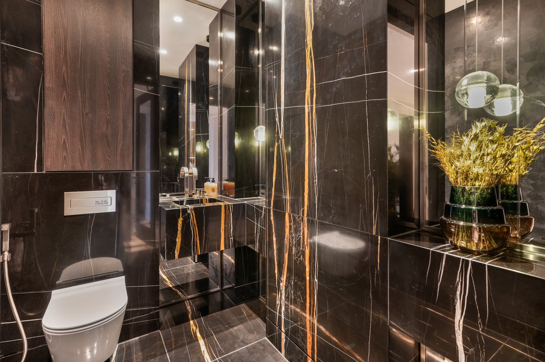 Apartment in Knightsbridge, Kensington And Chelsea, England 3 - 17048321