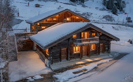 Villa in Hauteluce, Auvergne-Rhône-Alpes, France 1