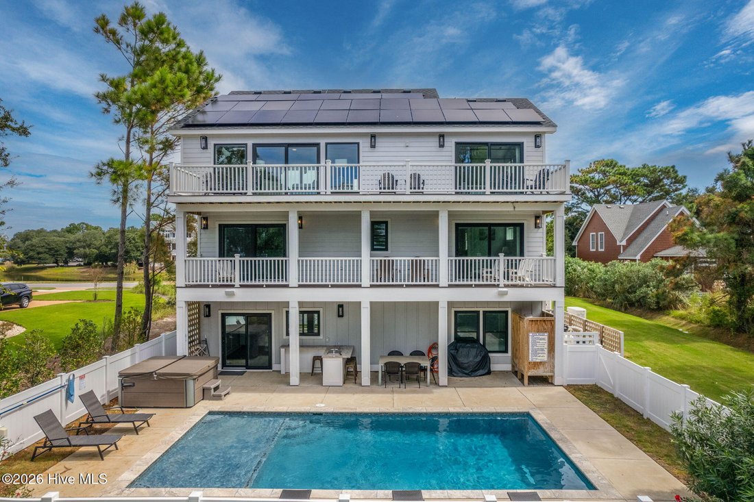 House in Corolla, North Carolina, United States 2 - 17056314