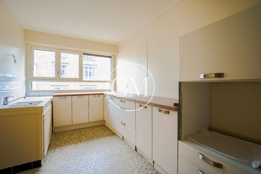 Apartment in Saint Louis, Versailles, France 1 - 13982878
