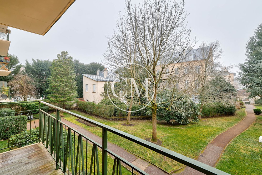 Apartment in Saint Louis, Versailles, France 1 - 13982934