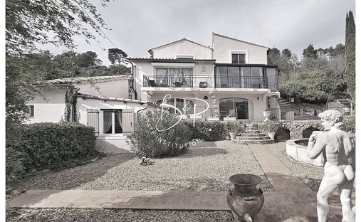 Villa in Entrecasteaux, Provence-Alpes-Côte d'Azur, France 1