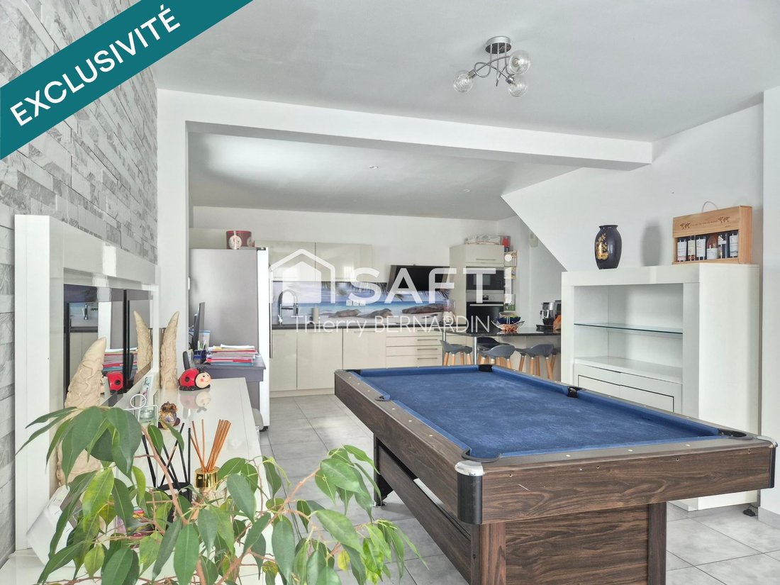 Haus in Villers-le-Lac, Bourgogne-Franche-Comté, Frankreich 4 - 17049766