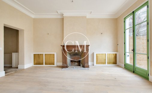 Villa in Le Centre, Meudon, France 1