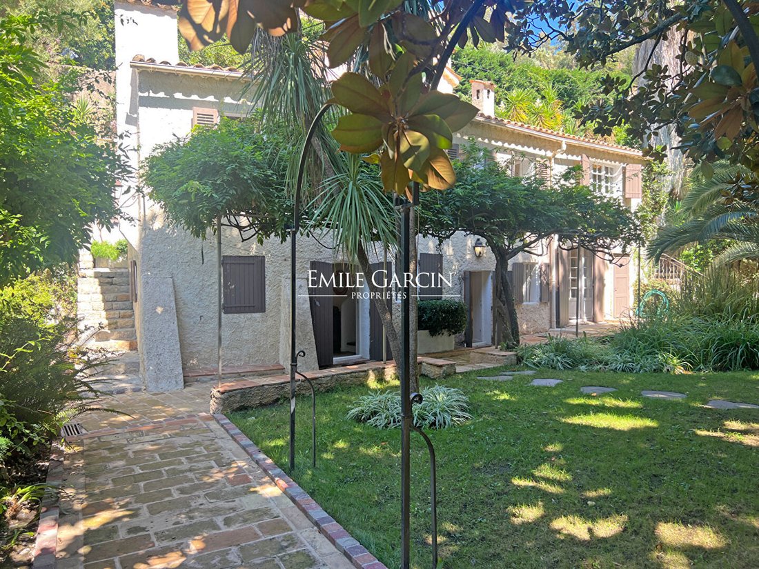 Villa in French Riviera, Provence-Alpes-Côte d'Azur, France 2 - 16082184