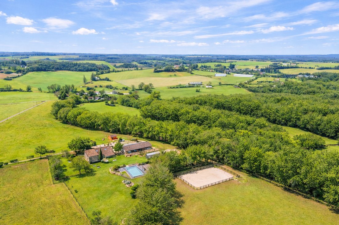 House in Tournon-d'Agenais, Nouvelle-Aquitaine, France 1 - 17049256