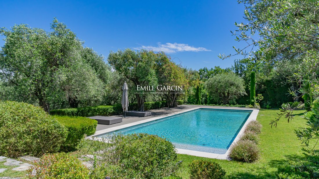 Villa in Opio, Provence-Alpes-Côte d'Azur, France 3 - 14567397