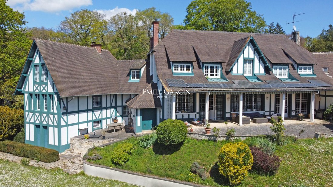 Villa in Gouvieux, Hauts-de-France, France 1 - 16102211