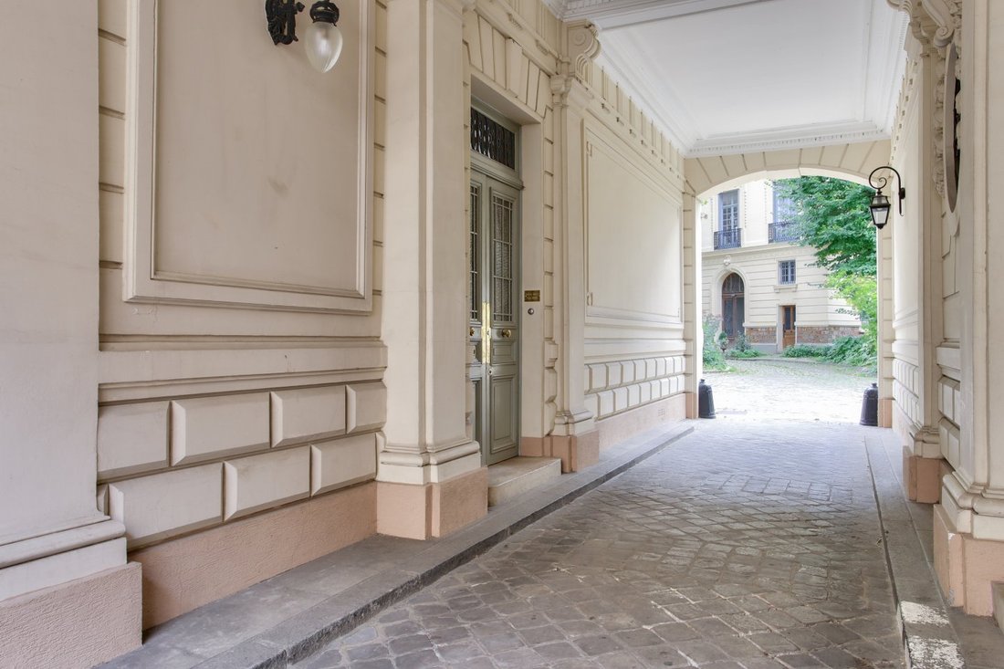 Apartment in Domaine National du Château, Versailles, France 1 - 16406039