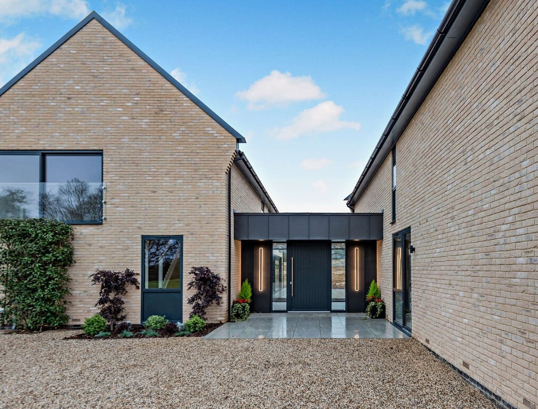 House in Wickham Bishops, England 2 - 17048642