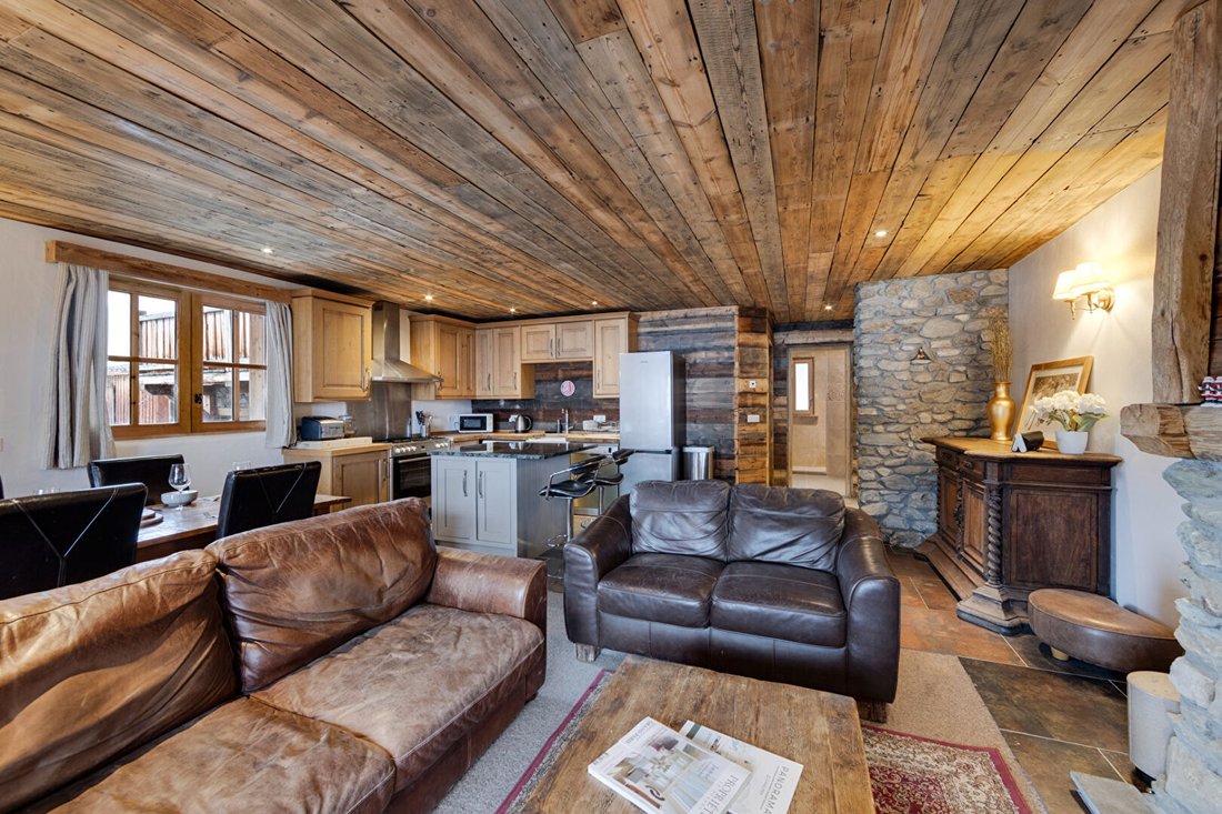 Apartment in Sainte-Foy-Tarentaise, Auvergne-Rhône-Alpes, France 2 - 17047507