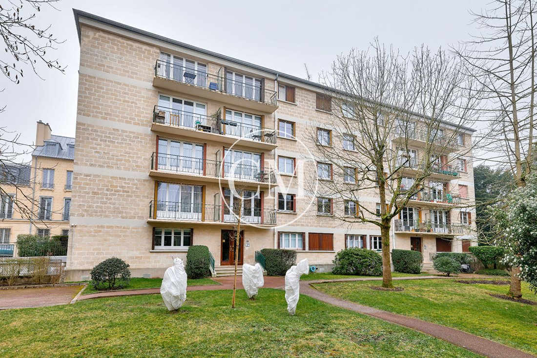 Apartment in Saint Louis, Versailles, France 2 - 13982934