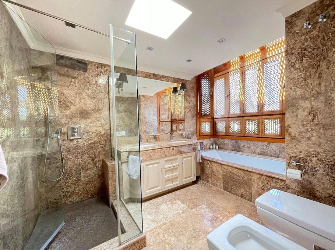Villa in Cancelada, Estepona, Andalusia 4 - 17050451