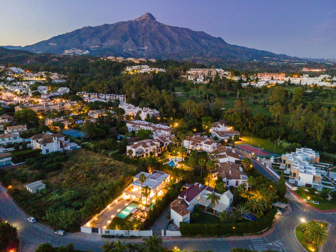 Villa in Nueva Andalucia, Marbella, Spain 2 - 17053427