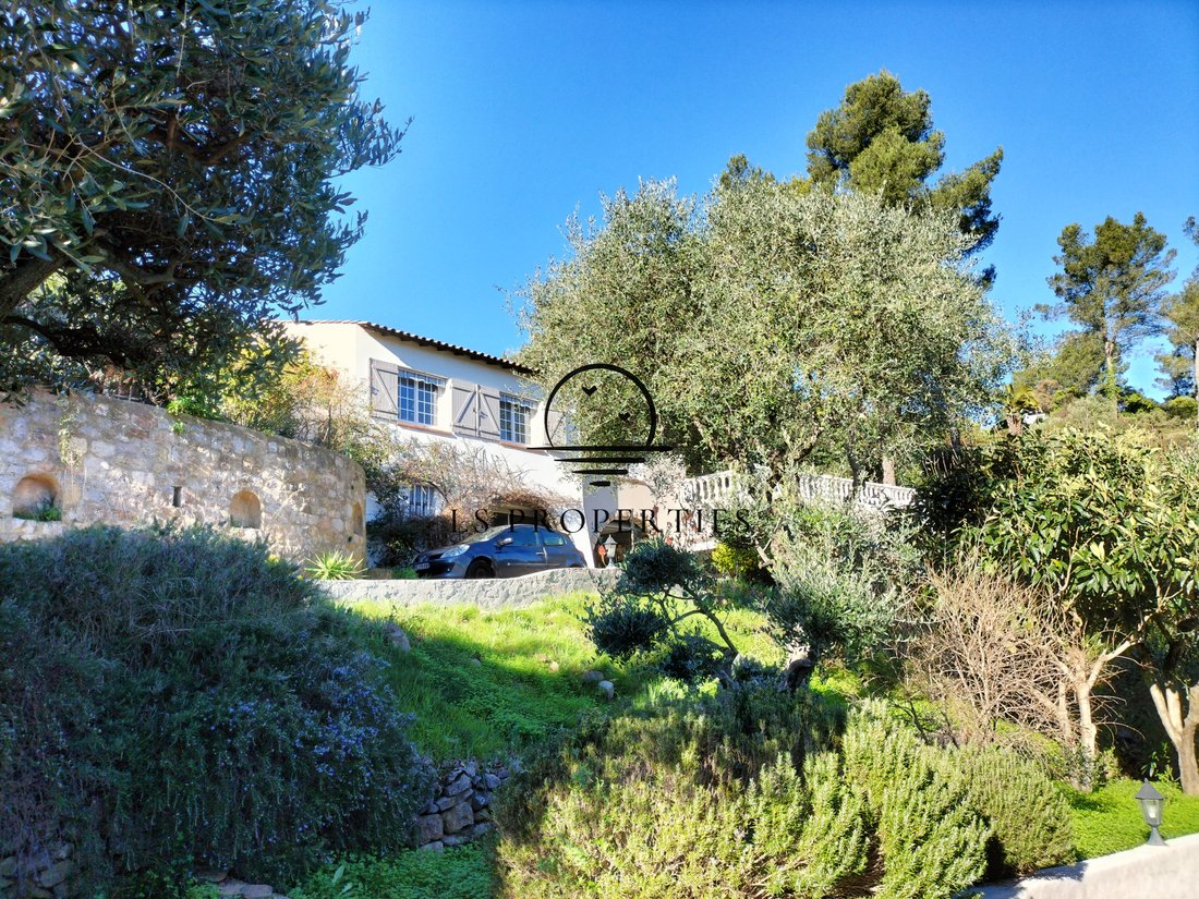 Villa in Hyeres, Provence-Alpes-Côte d'Azur, France 5 - 16983337