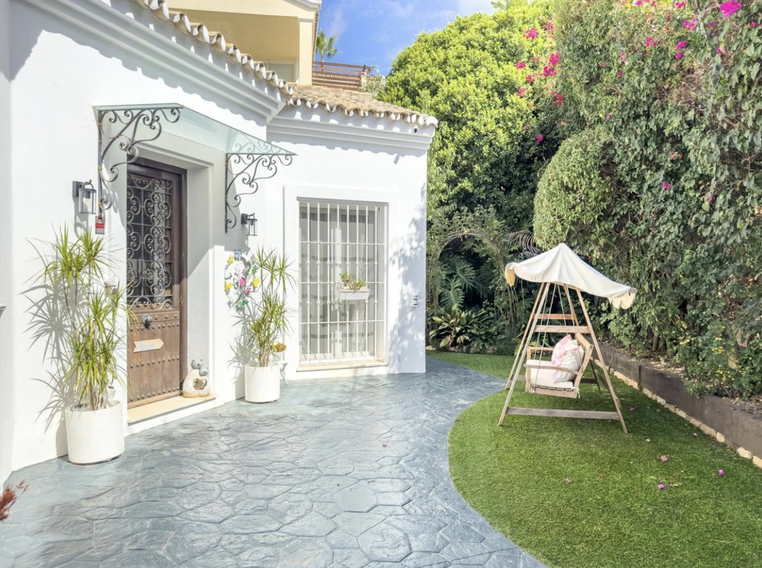 Villa in Marbella, Andalusia, Spain 4 - 17053195