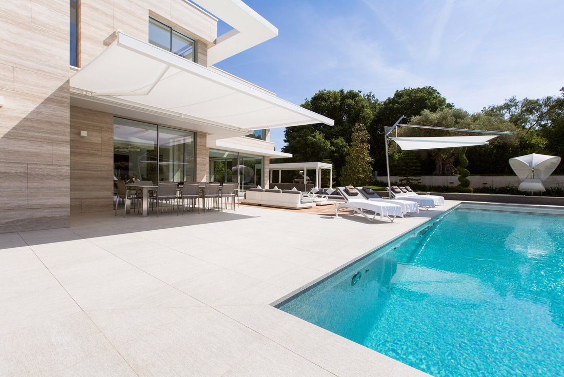 Villa in Antibes, Provence-Alpes-Côte d'Azur, France 2 - 17053887