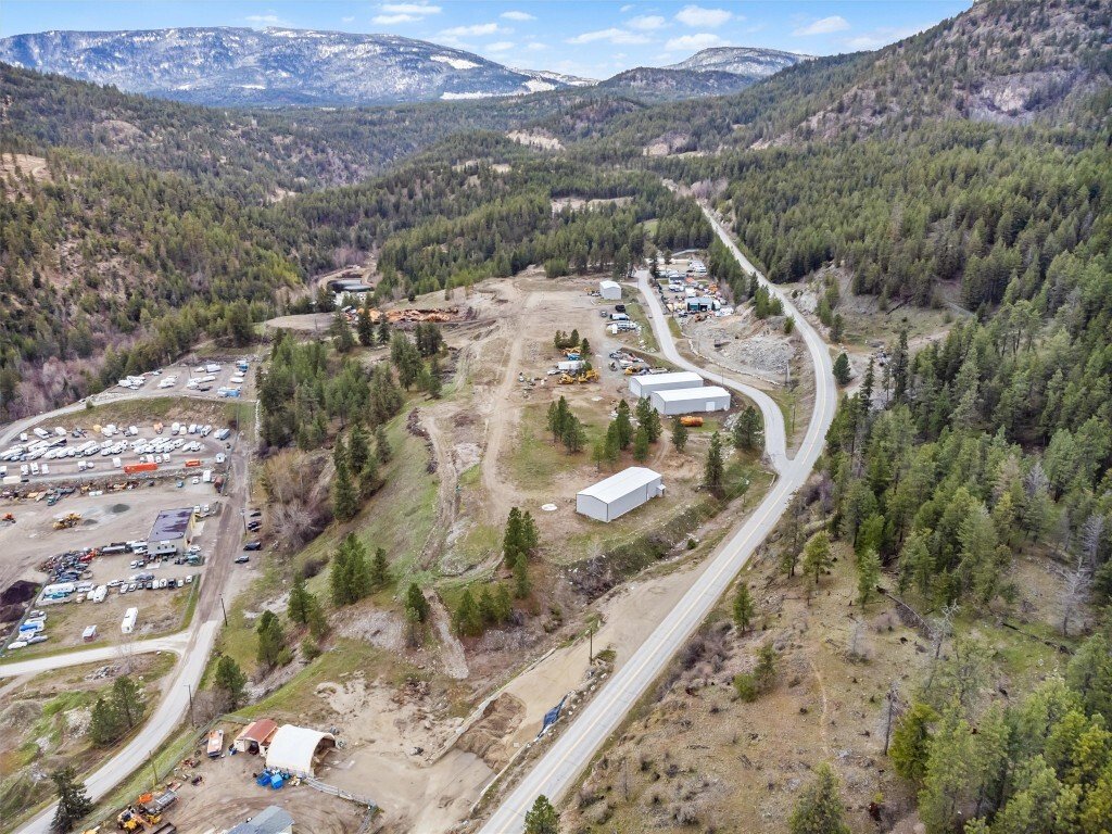 Peachland, British Columbia, Canada 1 - 17051524