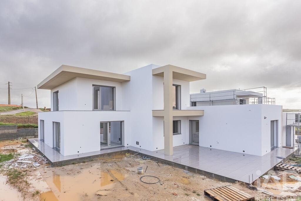 House in Ponte do Rol, Lisbon, Portugal 1 - 17054788
