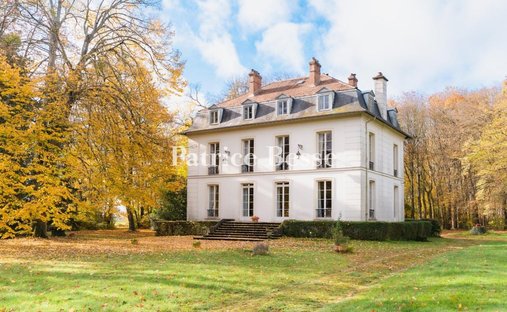 House in Centre Ville Centre, Fontainebleau, France 1