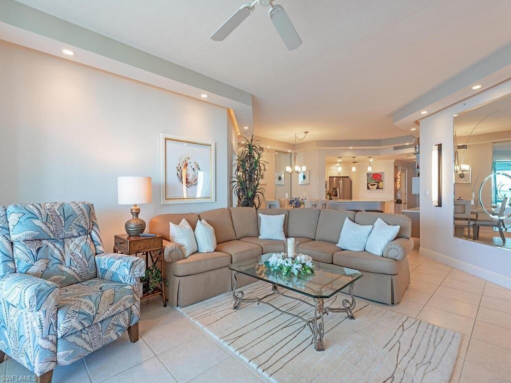 Condo in Naples, Florida, United States 2 - 17054123