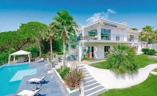 Villa in La Maure-Super Cannes, Vallauris, France 1