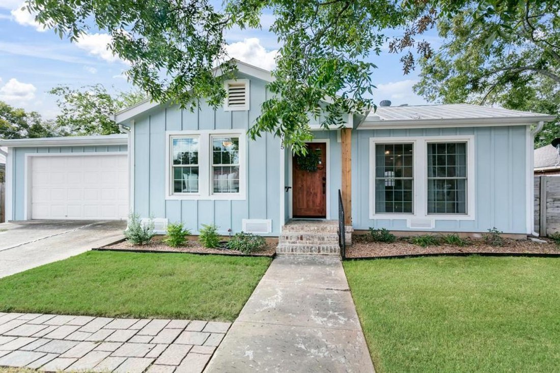 House in Fredericksburg, Texas, United States 2 - 17053696