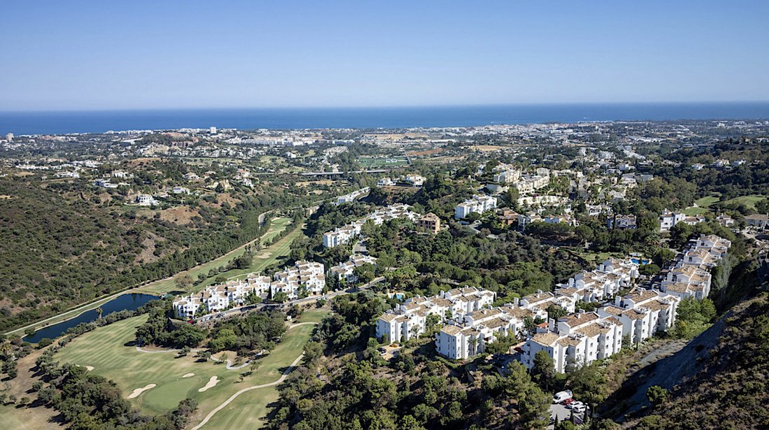 Penthouse in Marbella, Andalusia, Spain 3 - 17053281