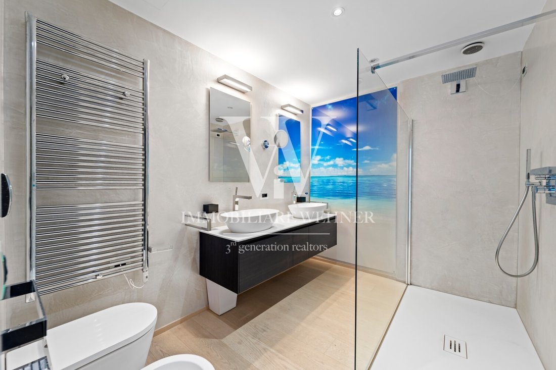 Apartment in Campione d'Italia, Lombardy, Italy 3 - 17050652