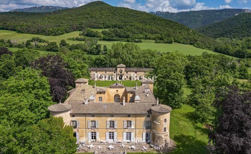 Castle in Châteaudouble, Auvergne-Rhône-Alpes, France 1