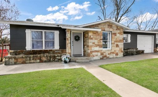 House in Fredericksburg, Texas, United States 1