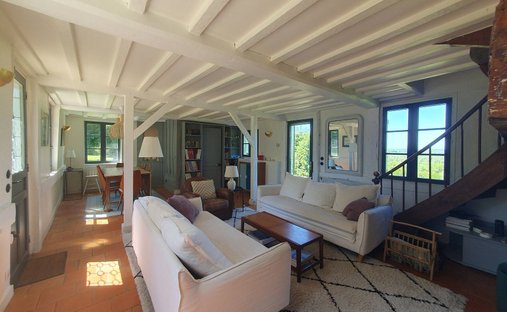 For Sale – Press House In A Peaceful Environment Near Pont L'evêque 14130