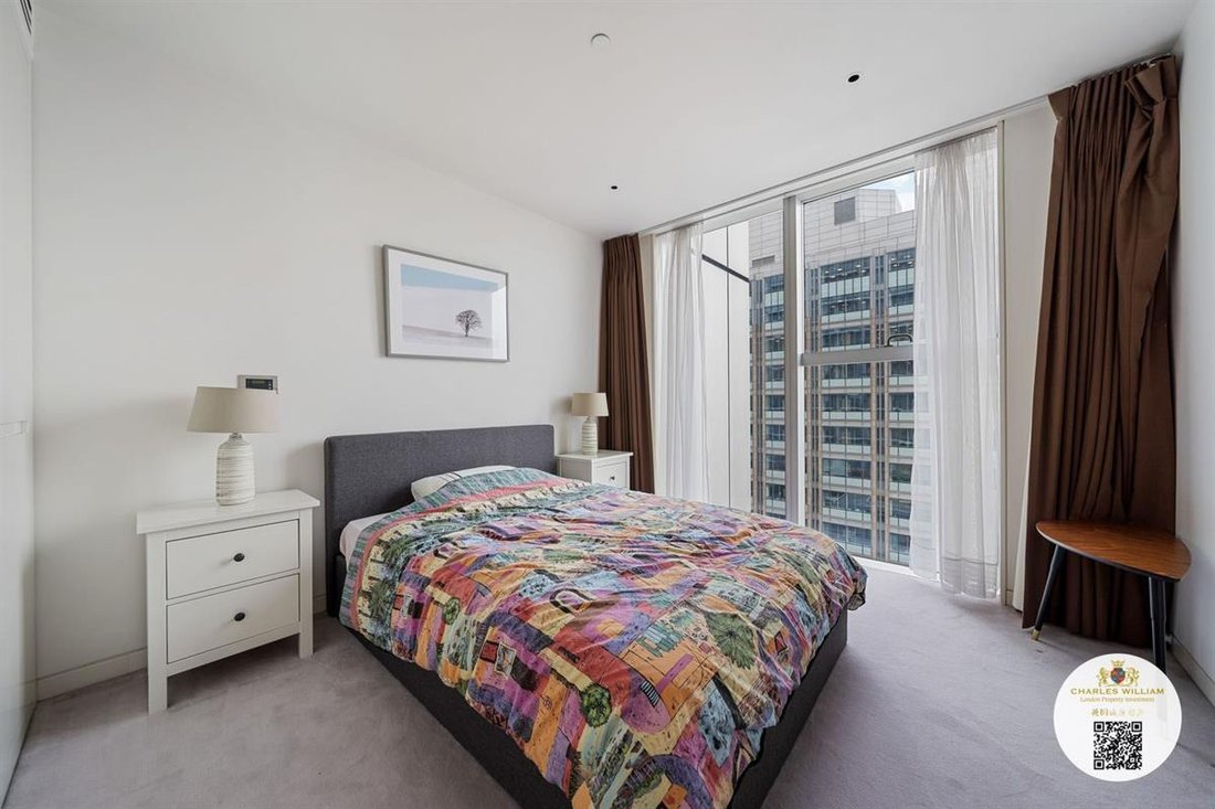 Apartment in EC2, Islington, England 4 - 17050398