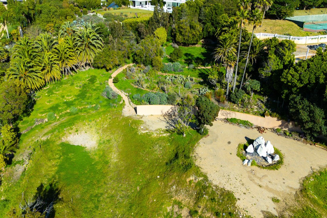Land in Malibu, California, United States 5 - 17054991