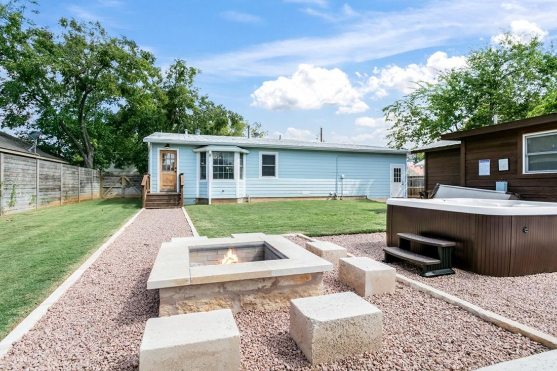 House in Fredericksburg, Texas, United States 4 - 17053696