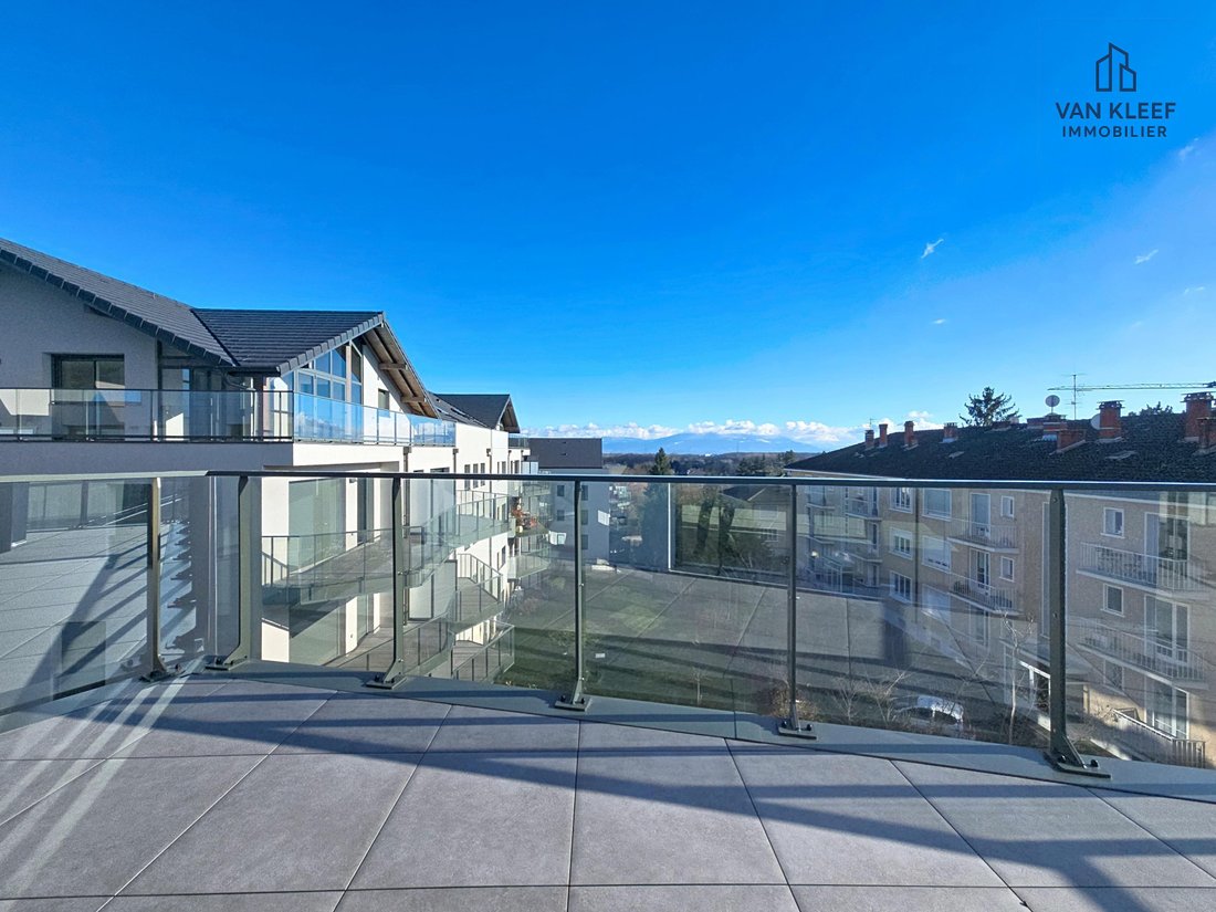 Apartment in Divonne-les-Bains, Auvergne-Rhône-Alpes, France 1 - 17052220