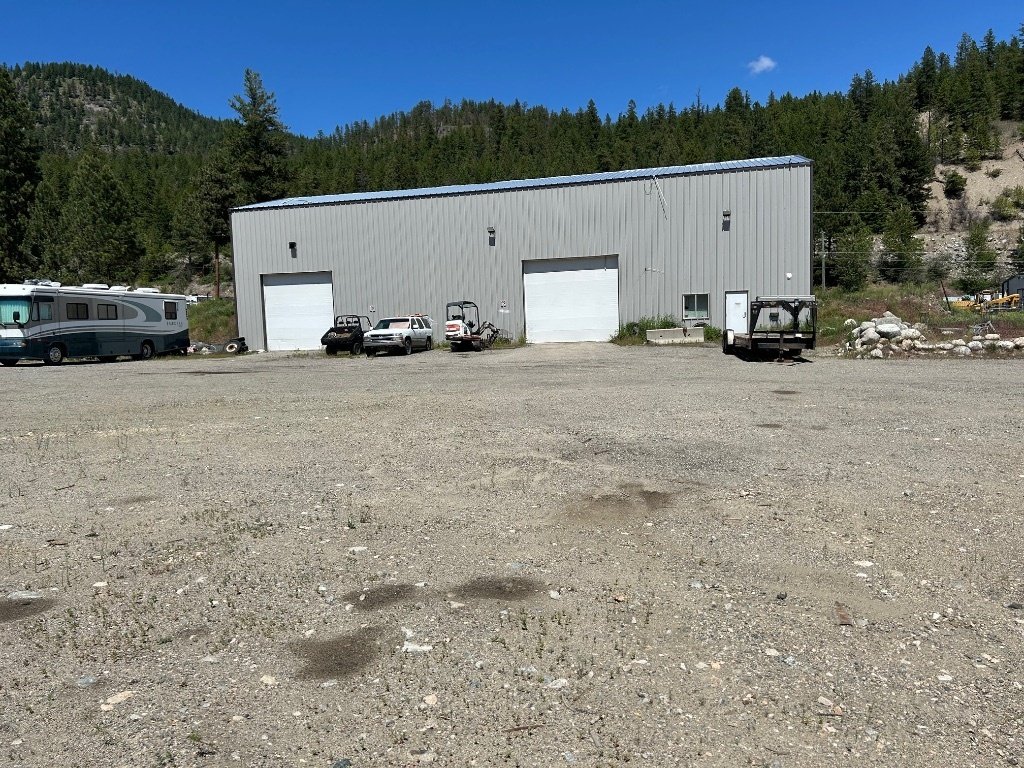 Peachland, British Columbia, Canada 5 - 17051524
